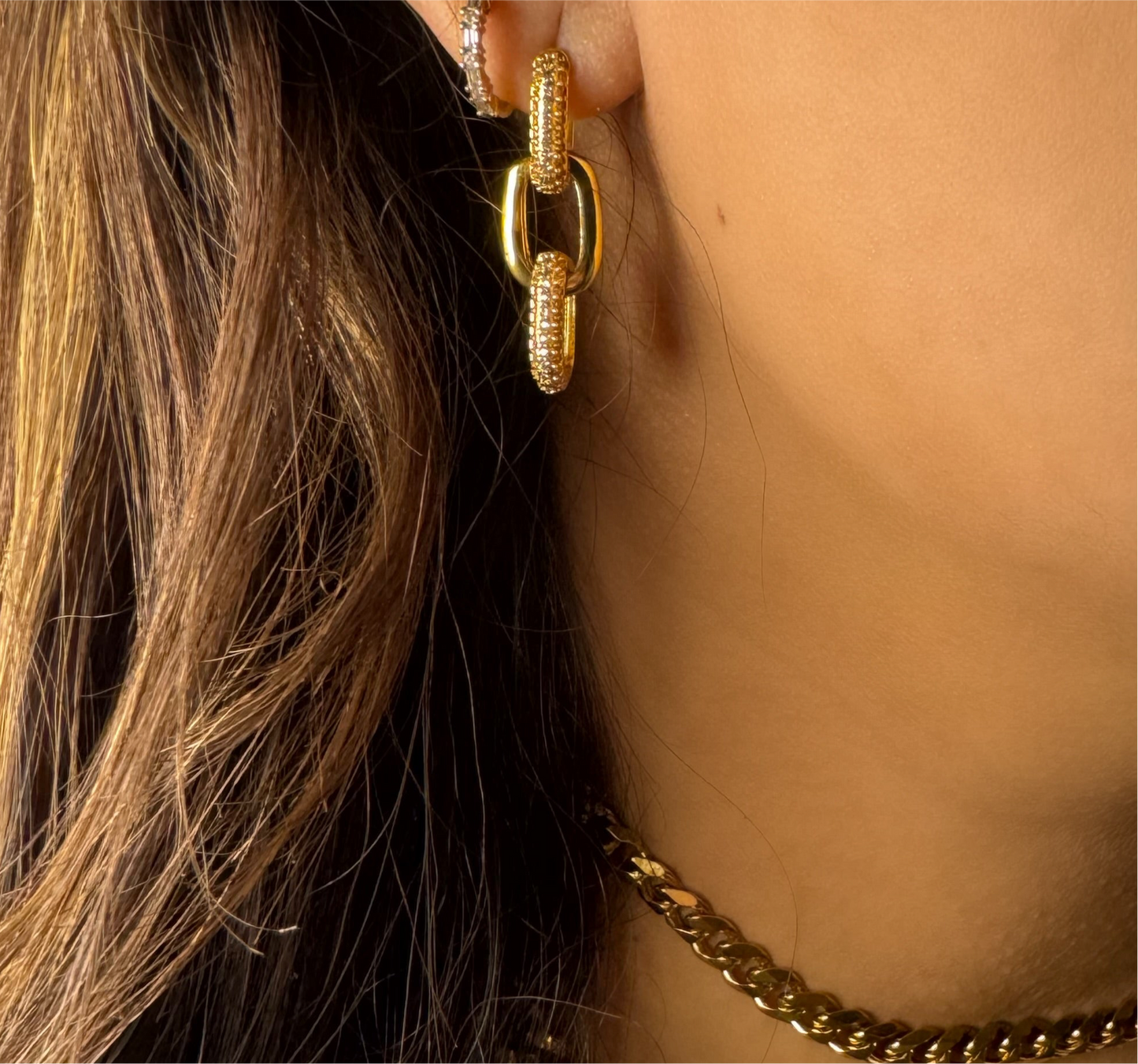 Motif Earrings Gold