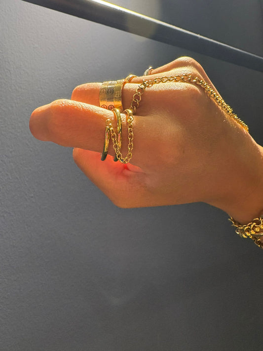 Linked Ring Gold